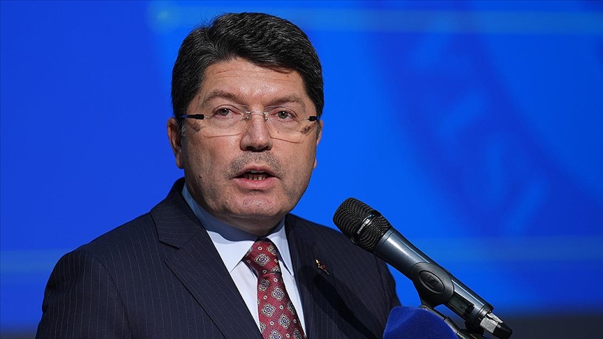 Bakan Tunç tan İsrail e tepki