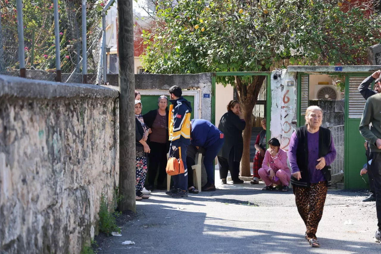 Uyuşturucu kullanan oğlunu öldürdü