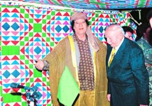 İŞTE ÇADIRDAKİ TARİHİ AZARIN PERDE ARKASI: KADDAFİ CIA RAPORUNDAKİ ÇİLLER’E KIZMIŞ VE...