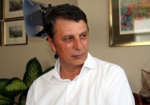 VATAN YAZARI ATAKLI DAN TOPTAN A ZOR SORU: BİR ARABA İÇİN DEĞER Mİ SAYIN TOPTAN? 