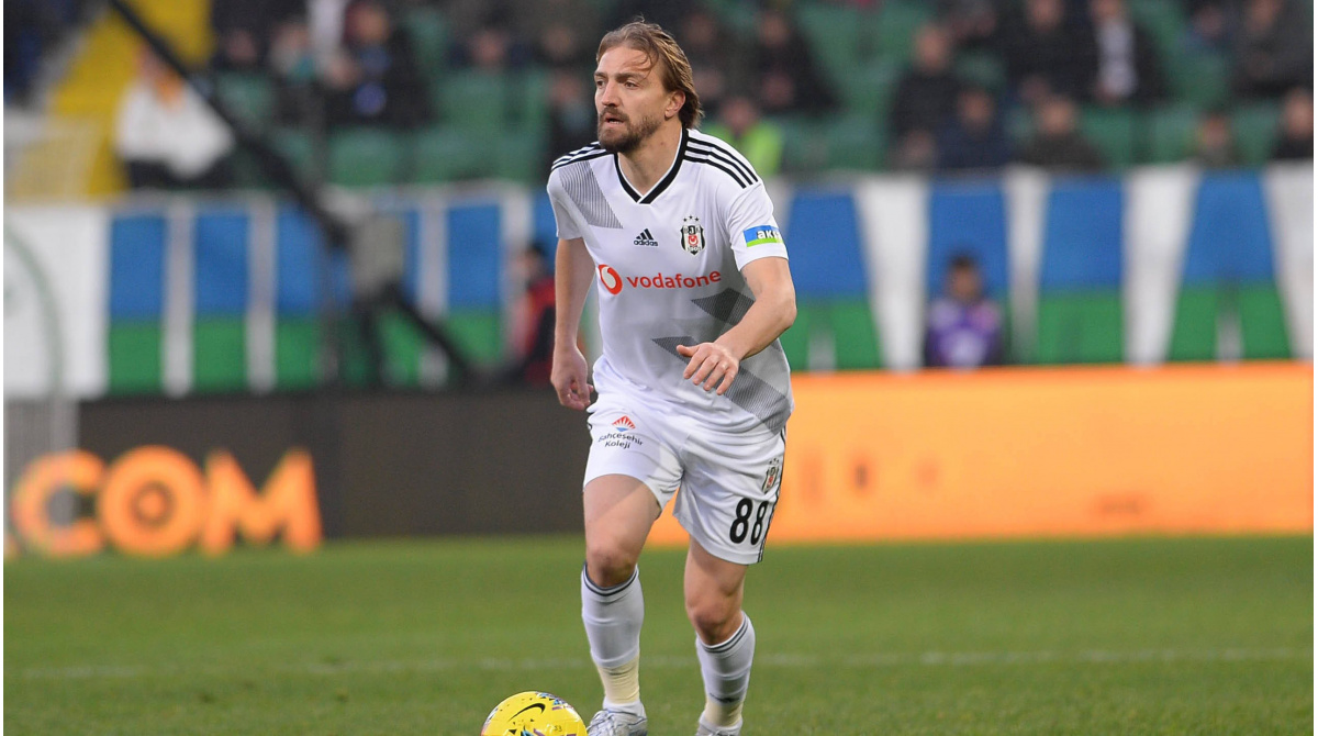 Caner Erkin, Beşiktaş tan ayrılıyor mu?