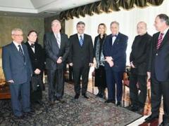 EDEBİYATÇILARA  ÇANKAYA BASKISI 