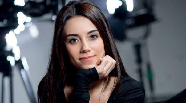 Cansu Dere den kedilere destek!