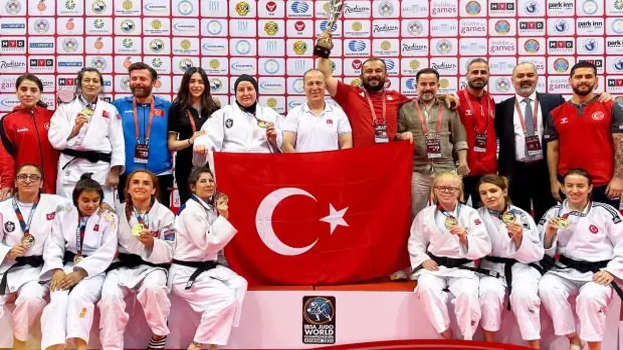 Milli kadın judocular altın madalya kazandı