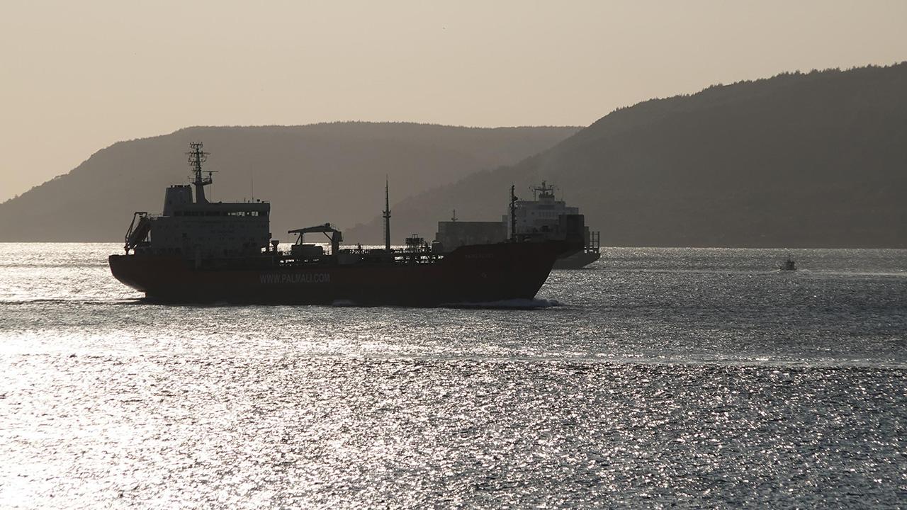 Çanakkale Boğazı gemi geçişlerine kapatıldı