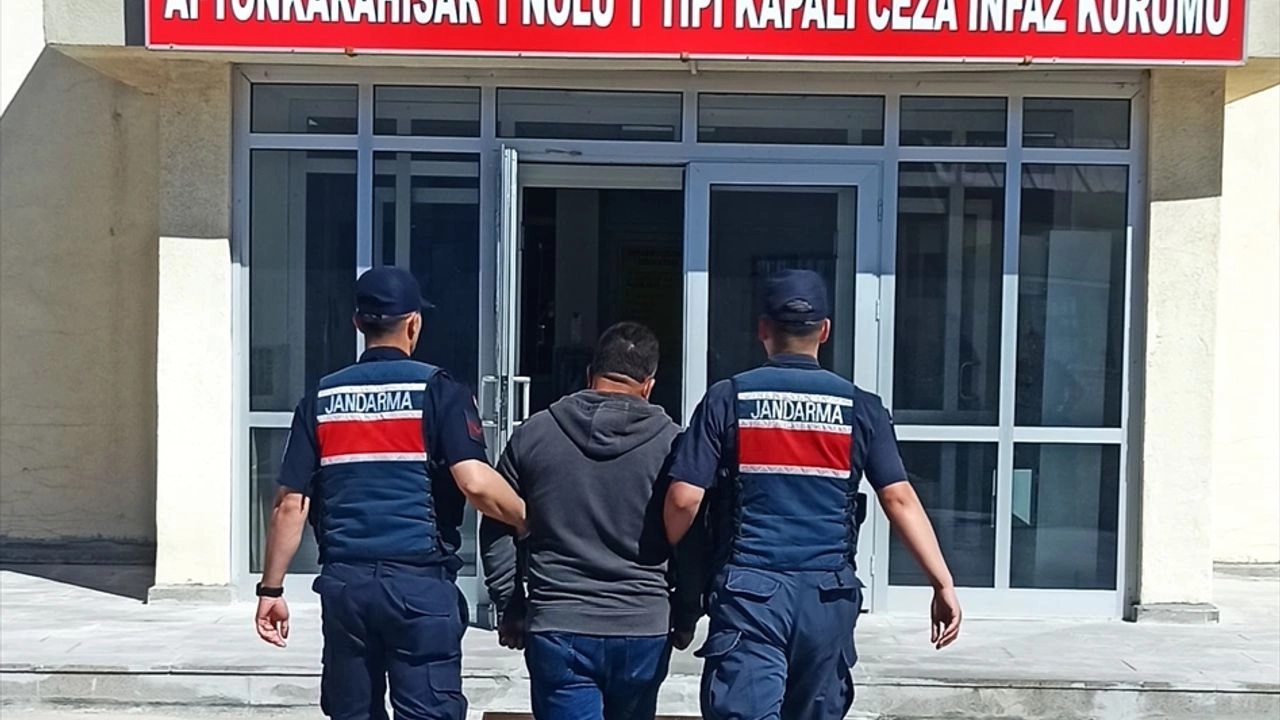 Yurt dışına kaçacaklardı: Yakalandılar!
