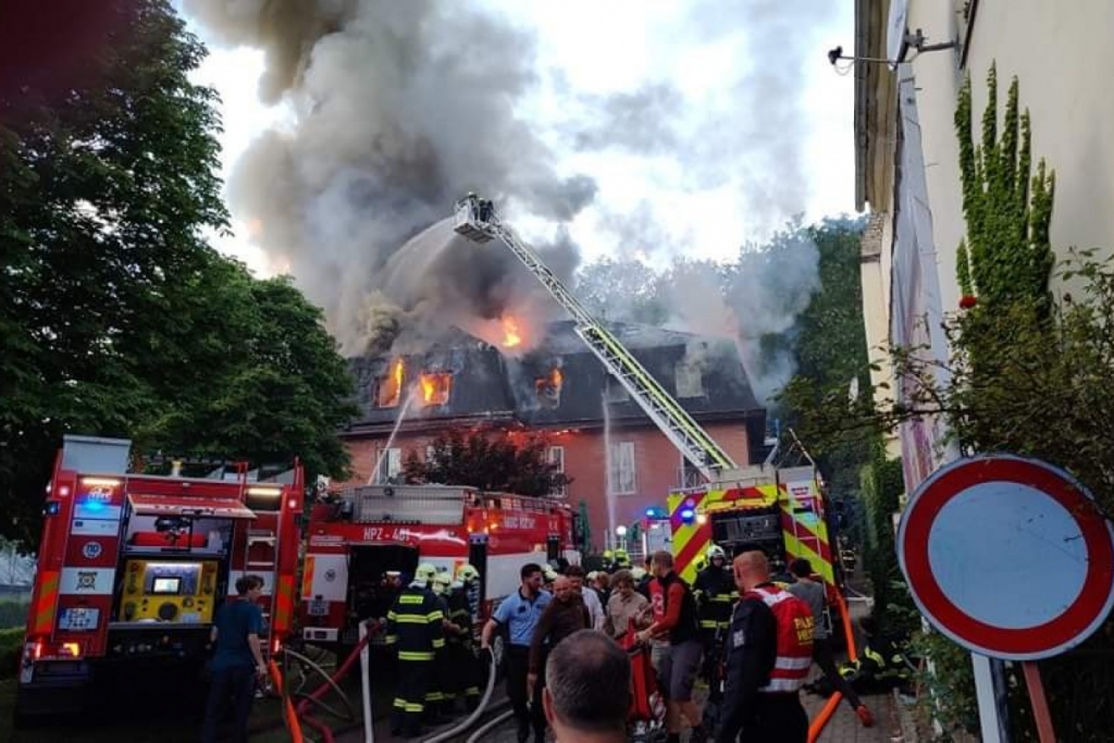 Çekya da huzurevinde yangın: 54 yaralı