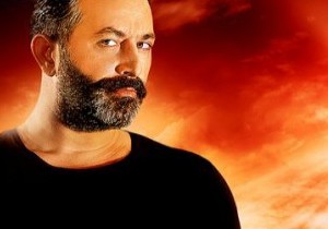 Cem Yılmaz dan o habere küfürlü tweet attı!