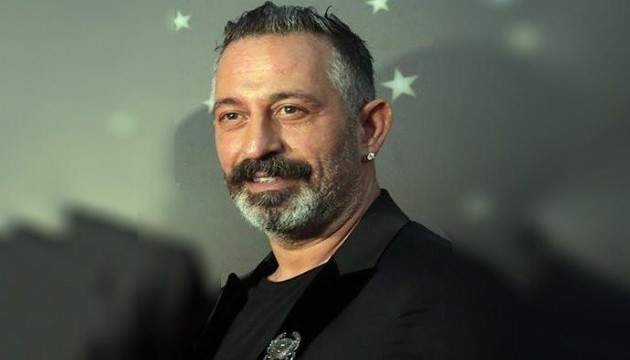 Cem Yılmaz'dan aşı karşıtlığı tepkisi: Çip takılsın!