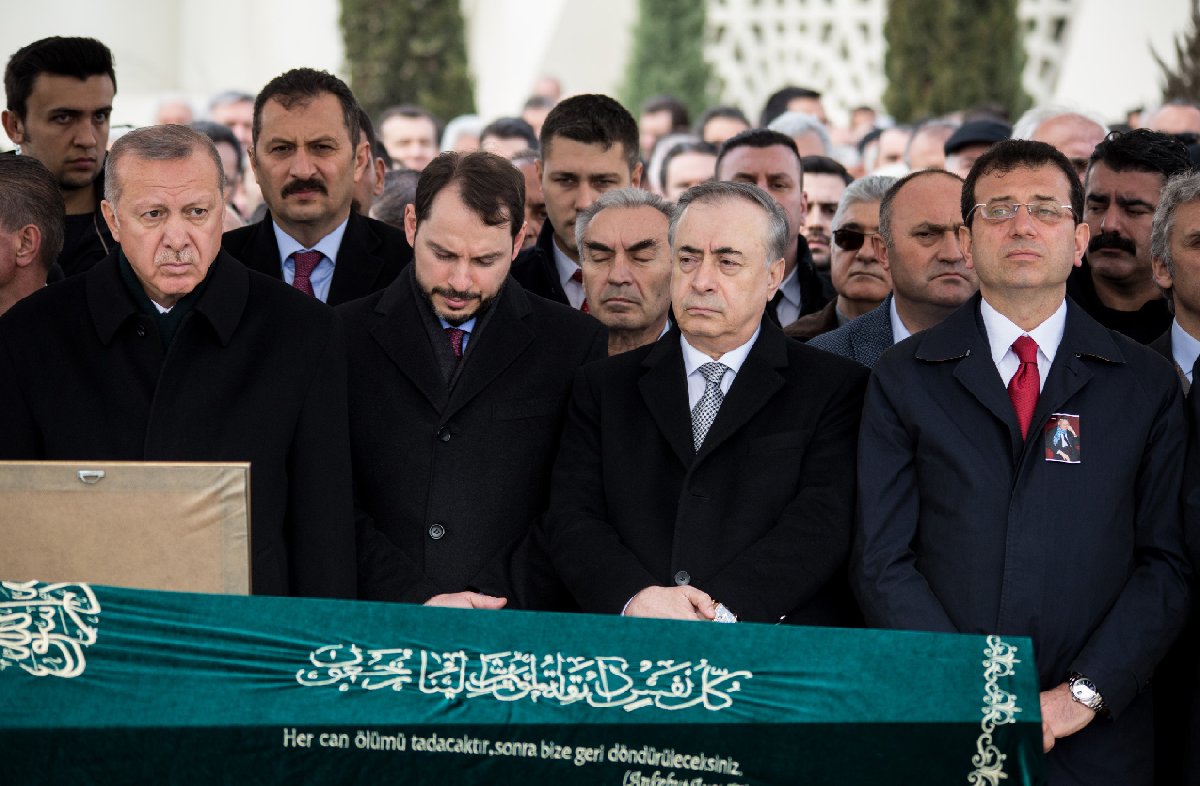 İmamoğlu ve Erdoğan aynı camide
