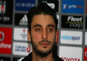 Galatasaray Cenk Gönen i KAP a bildirdi!