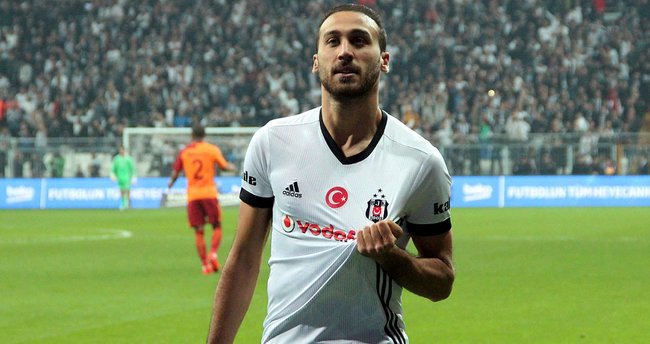 Cenk Tosun dan Beşiktaş paylaşımı