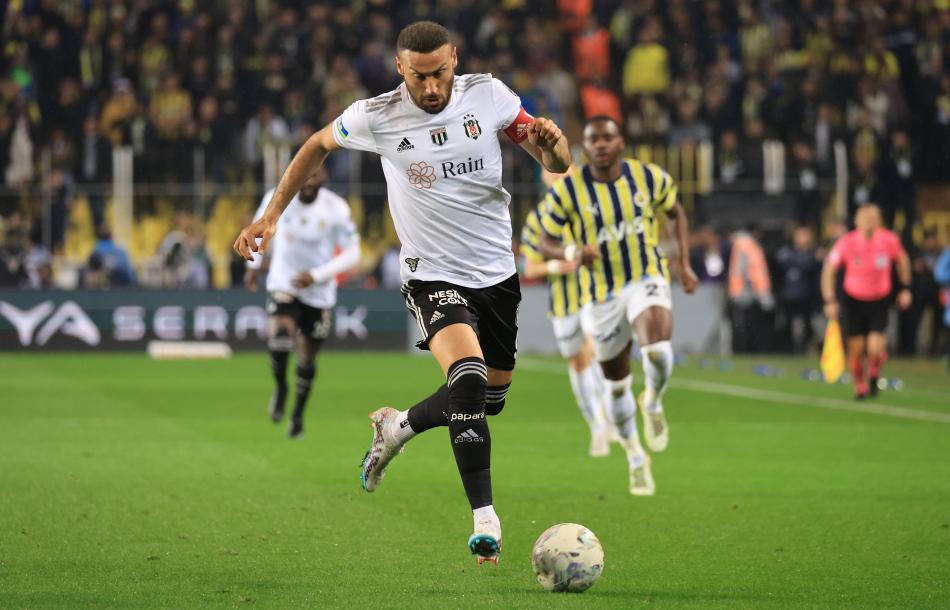 Beşiktaş ta Cenk Tosun aksiyonu! Resmen devreye girdi