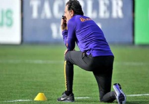  Prandelli bir yılda iki gemi batırdı 