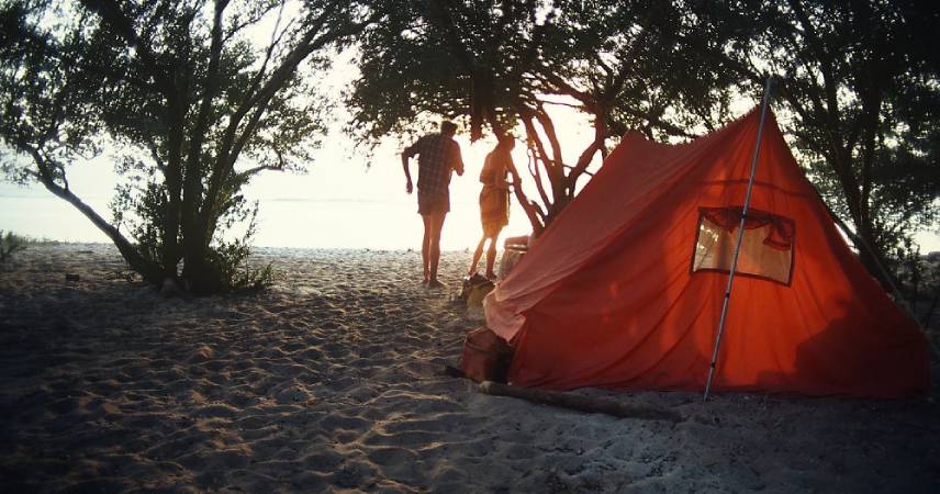 Çeşme de çadır ve karavan yasağı