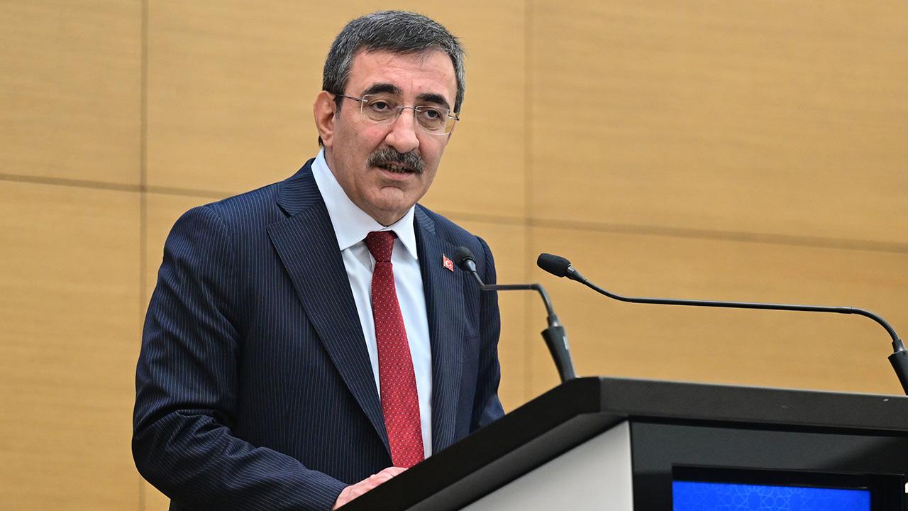  Kamuya eleman alınmayacak diye bir şey söz konusu değil 