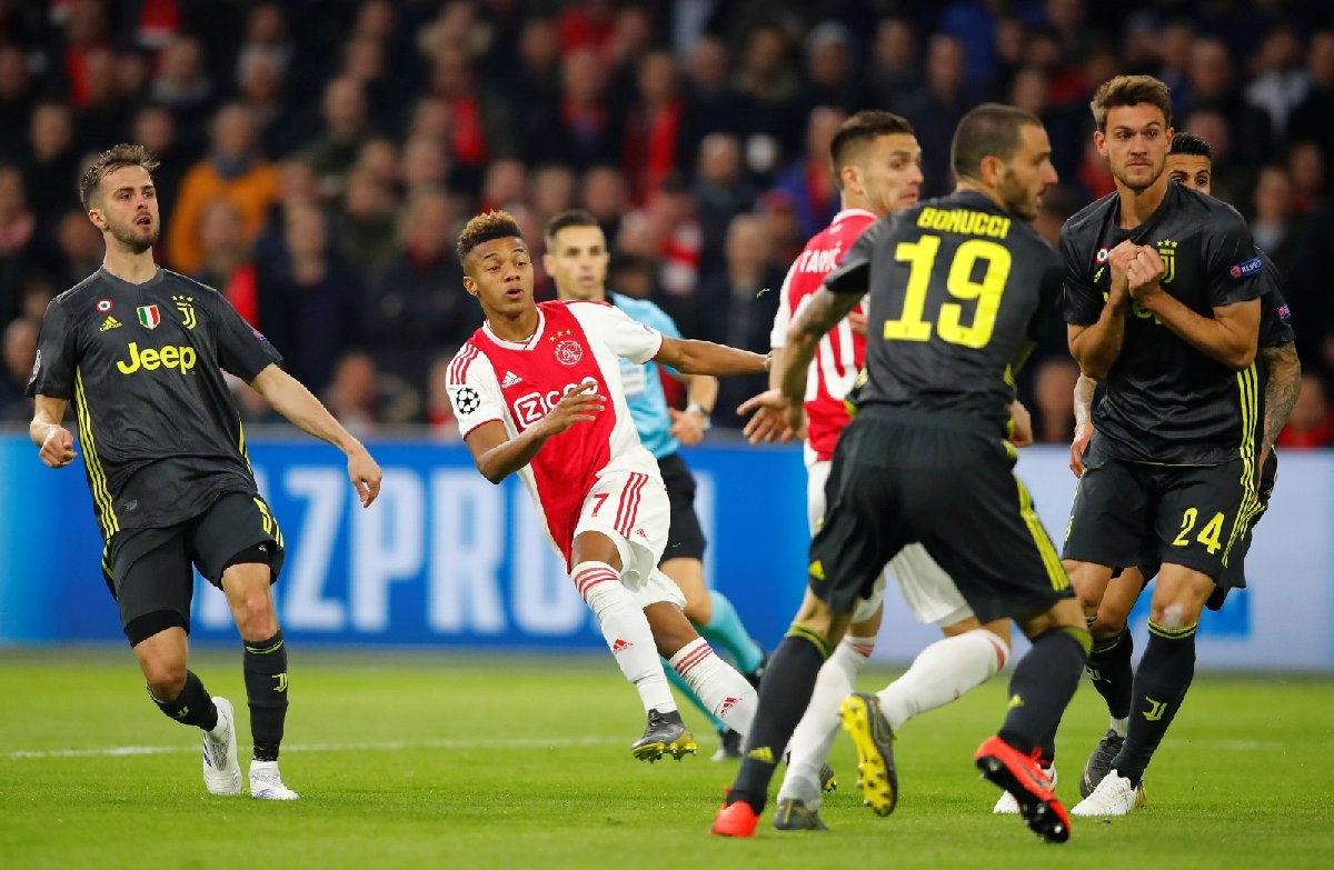Juventus, Ajax deplasmanında ecel terleri döktü