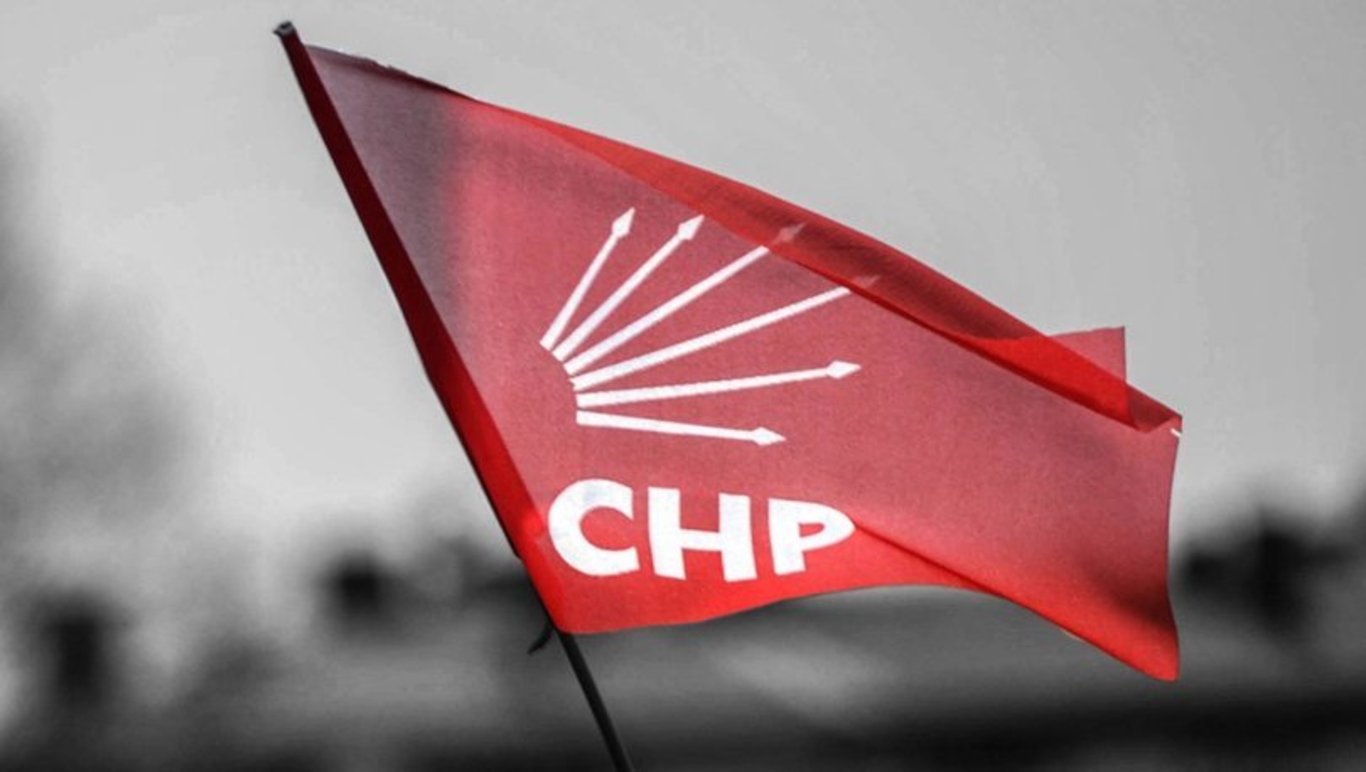 CHP de istifa depremi!