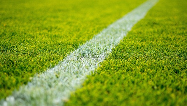 Futbol kulüplerine çim sulama yasağı endişeye neden oldu!