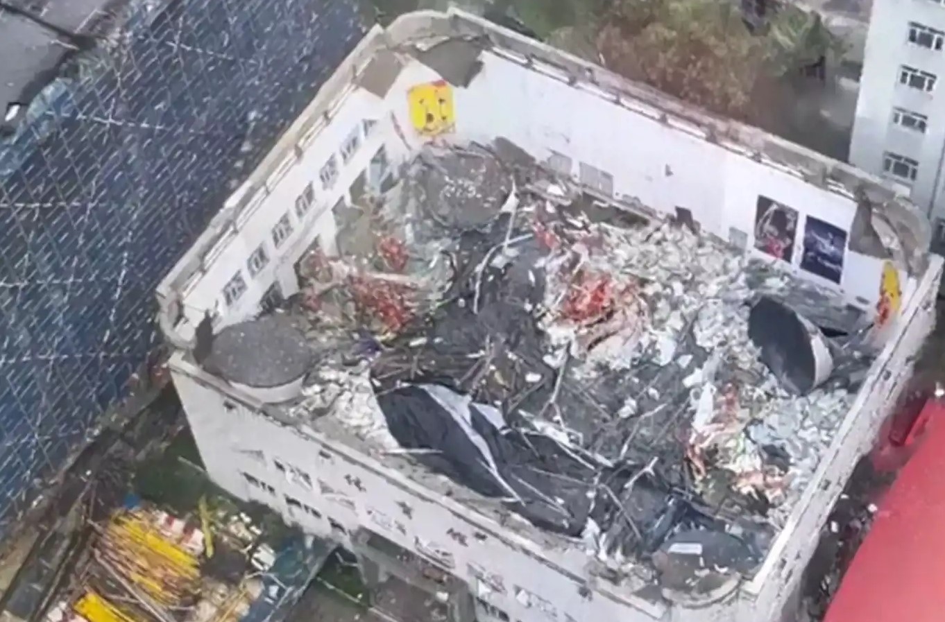 Çin’in kuzeydoğusunda bir okulun çatısı çöktü, ölü ve yaralılar var