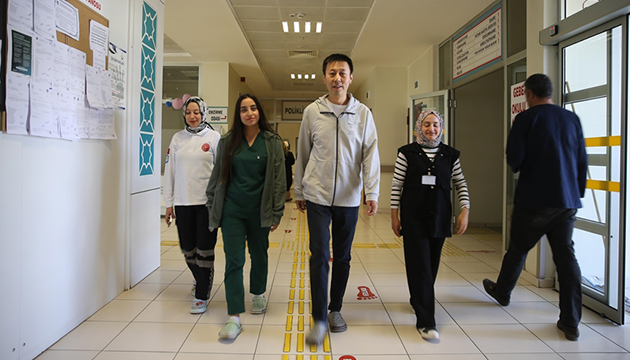 Çinli doktor Siirt te şifa dağıtıyor