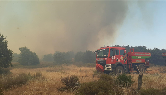 Çanakkale de tarım arazisi yangını