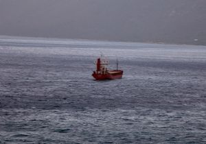 İtalya da gemi faciası: 3 Kişi Öldü 10 Kişi Kayıp