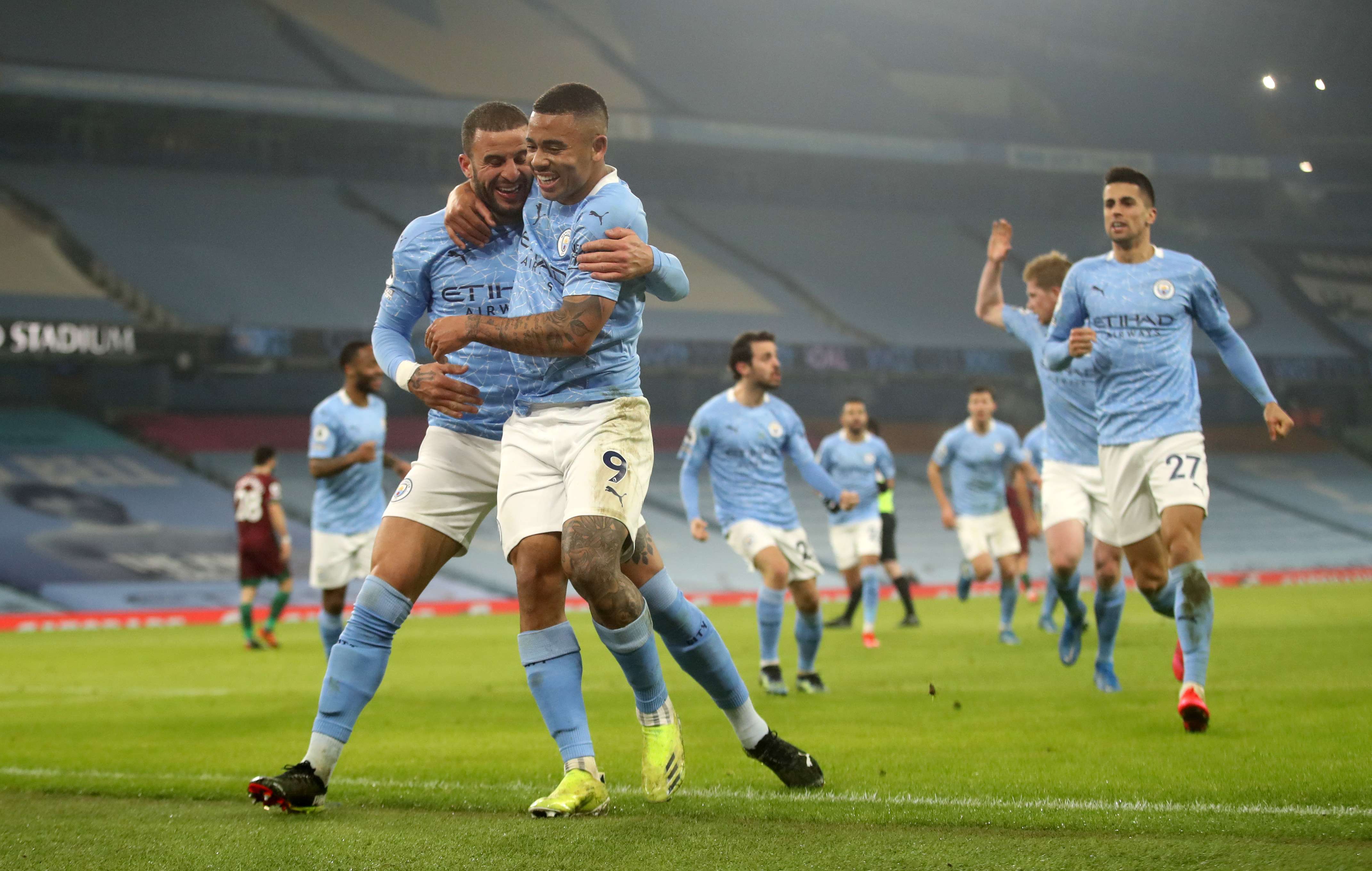 Manchester City seriyi bozmadı