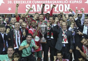 Cumhurbaşkanlığı Kupası nı Pınar Karşıyaka kazandı!