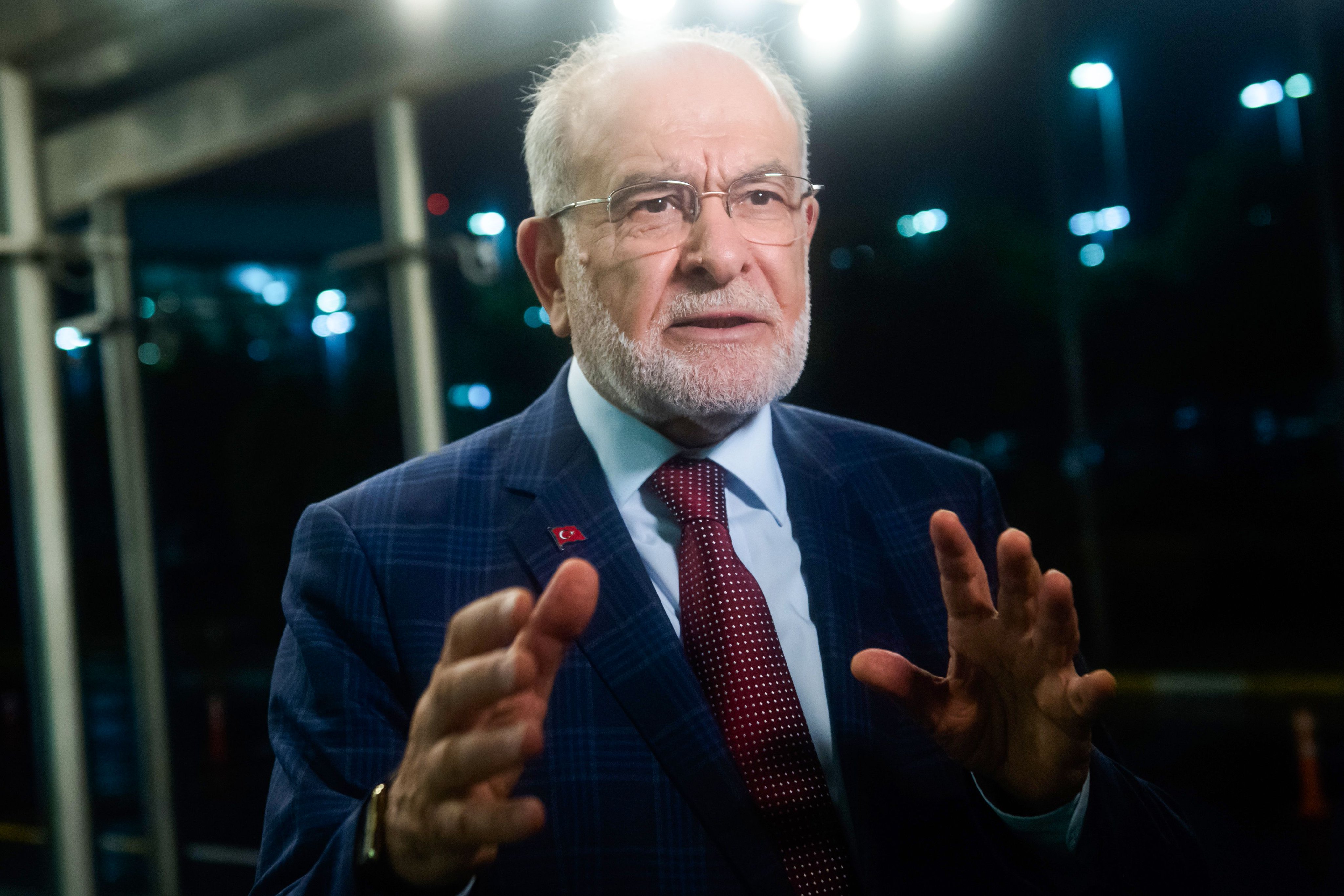 Karamollaoğlu ndan seçim mesajı: Bu aynı zamanda bir referandum!