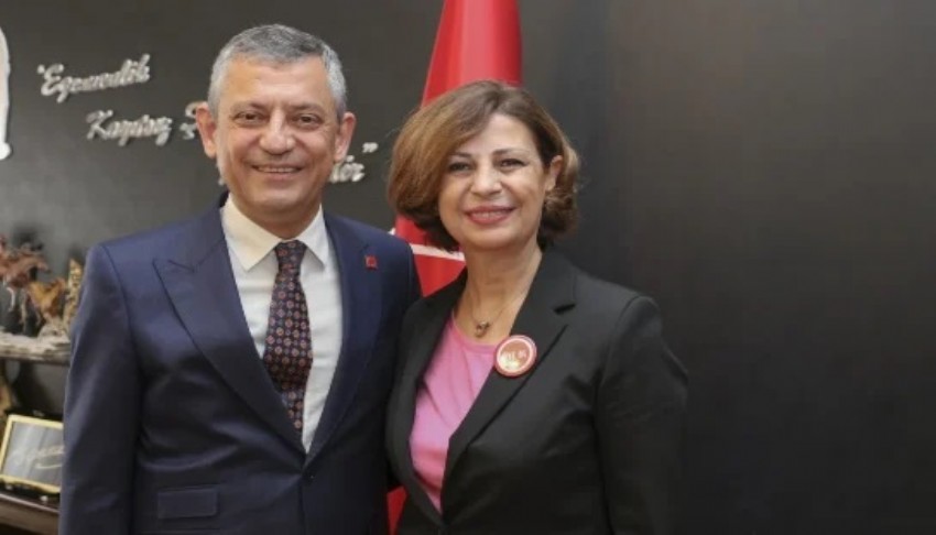 Ayşe Ünlüce YENİ Parti'ye katıldı