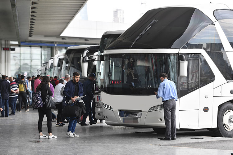 3,5 milyon kişi yola çıkacak