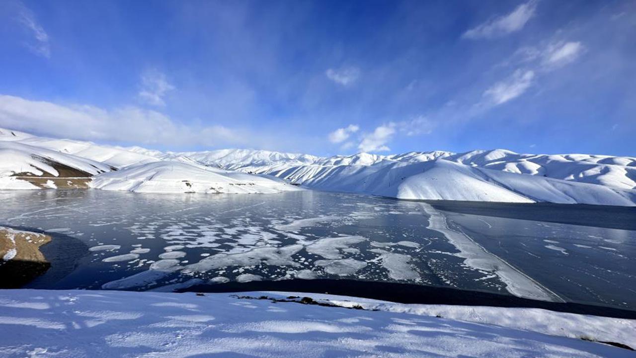 Hakkari de barajlar dondu