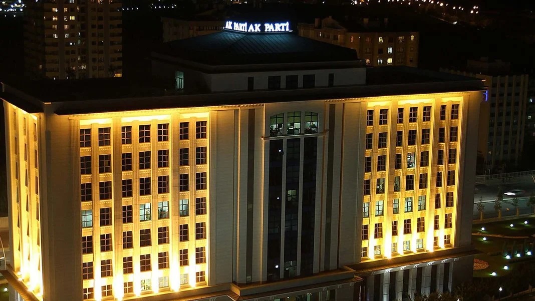 AK Parti de 7 il başkanlığına atama