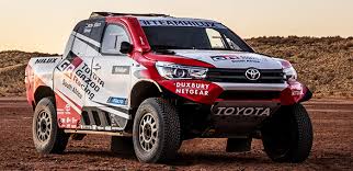 Toyota, Dakar Rallisi nde tarihi bir zafere daha imza attı