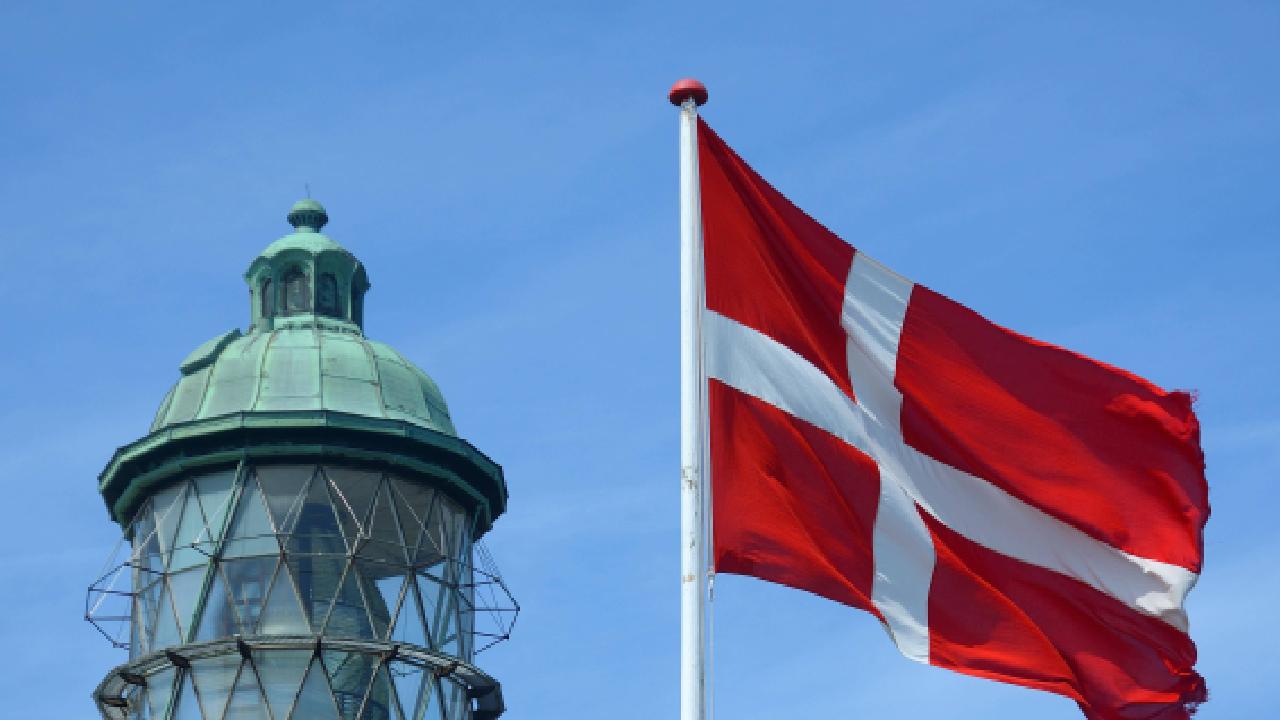Danimarka da Kur an-ı Kerim ve Türk bayrağına saldırı