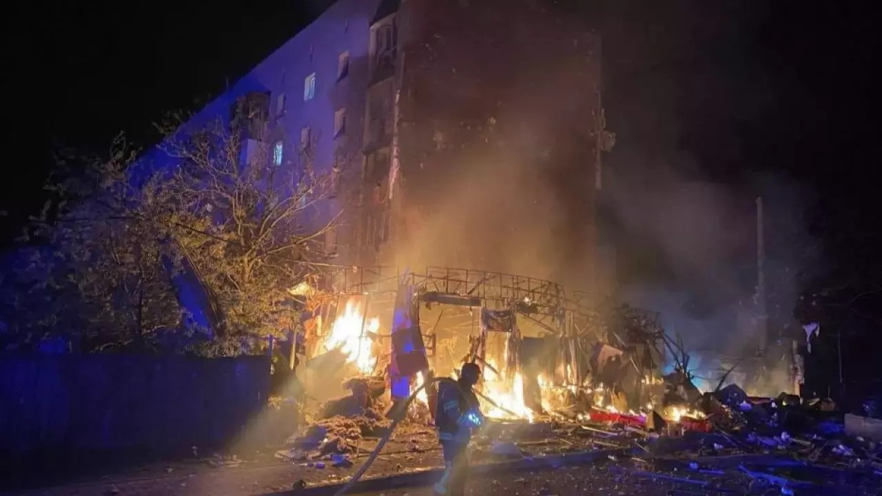 Rus ordusu Kiev i bombaladı