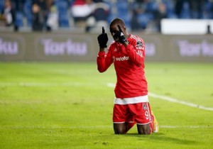 Demba Ba milli takım aday kadrosuna alınmayınca...