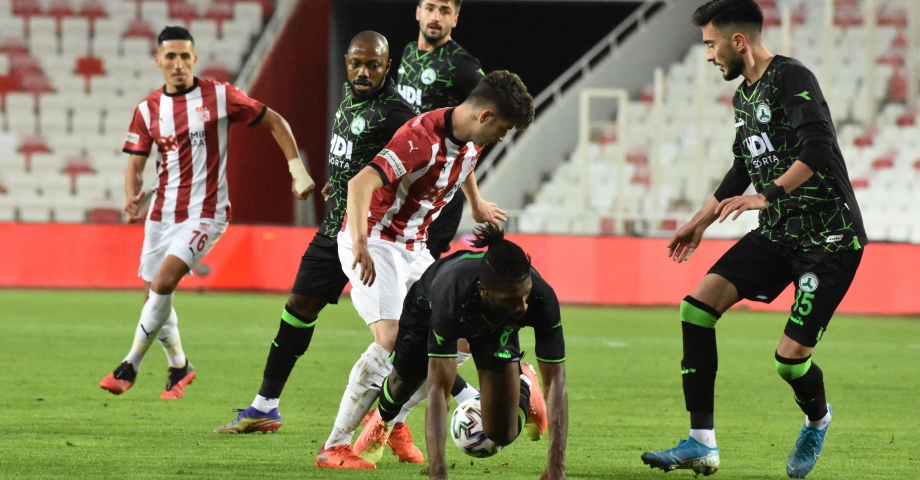 Giresunspor u tek golle geçen Sivasspor, Türkiye Kupası nda turladı