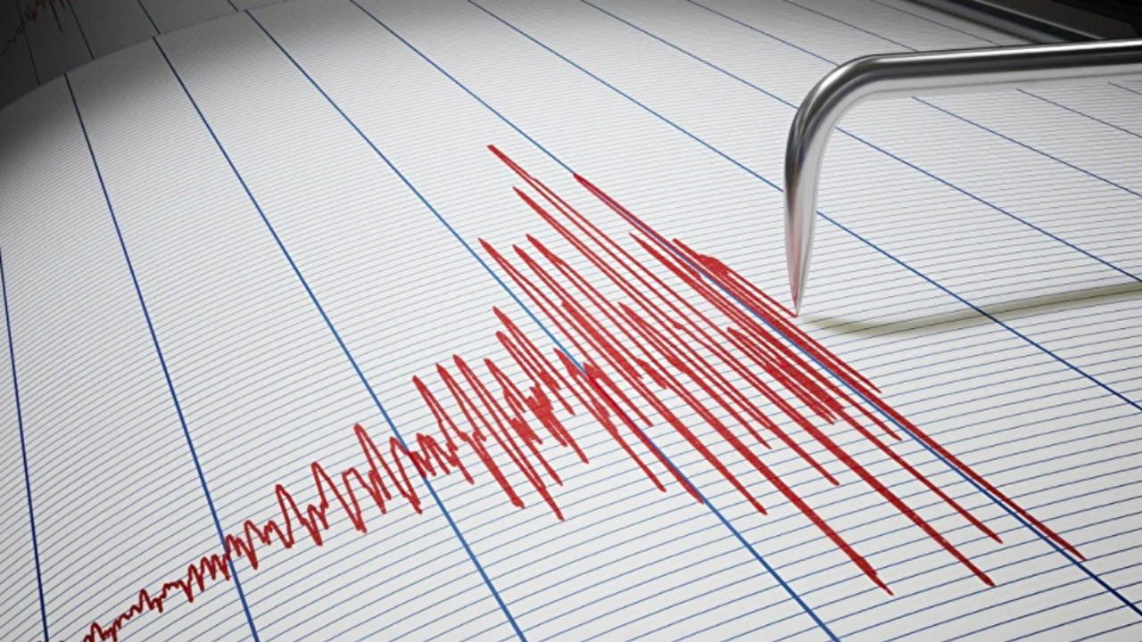 İran da korkutan deprem