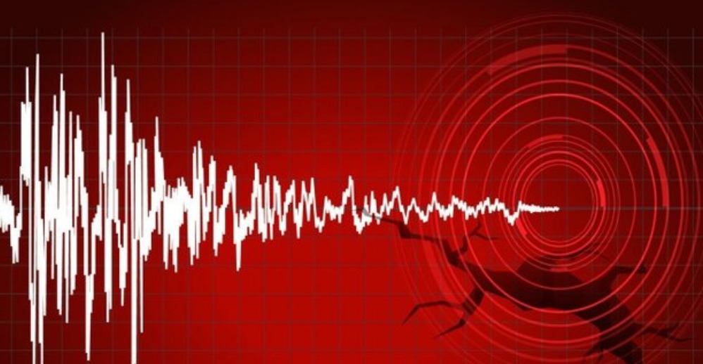 Endonezya da 7.7 büyüklüğünde deprem