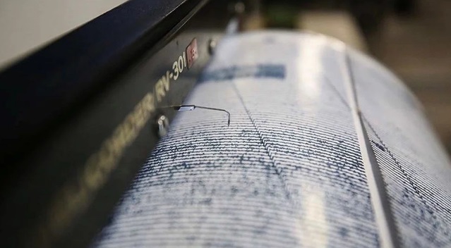 AFAD duyurdu: Ege Denizi nde deprem