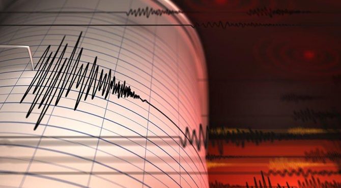 Akdeniz de 5.7 büyüklüğünde deprem