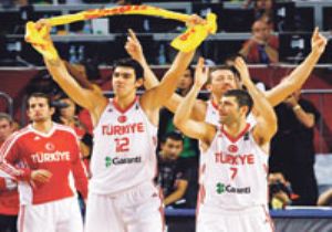 Devler Bu Coşkuyla Yarı Finali de Görür  