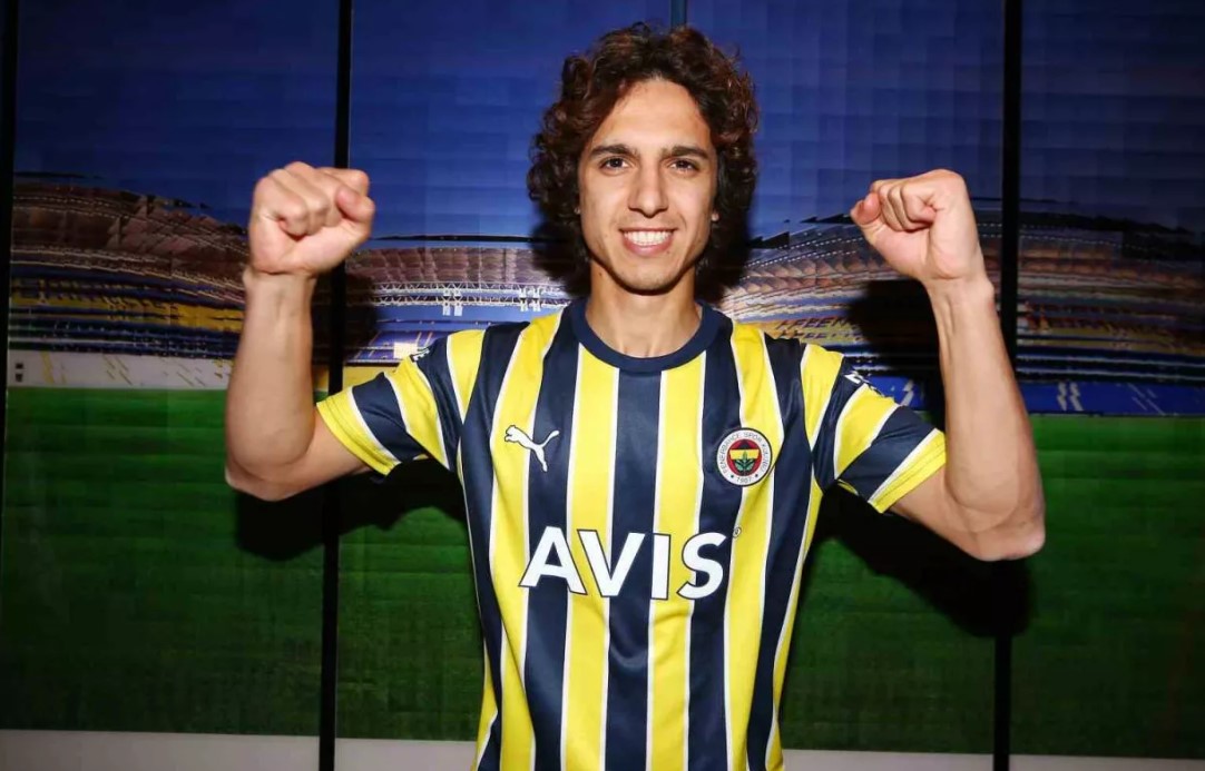 Fenerbahçe de sürpriz gelişme! Yeni transfer gönderiliyor