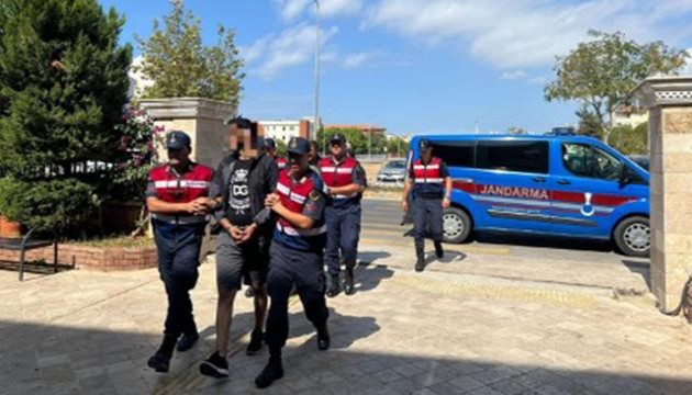 Didim açıklarında 23 kaçak göçmen yakalandı!