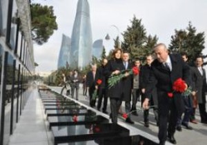 Dışişleri Bakanı Çavuşoğlu Azerbaycan da!