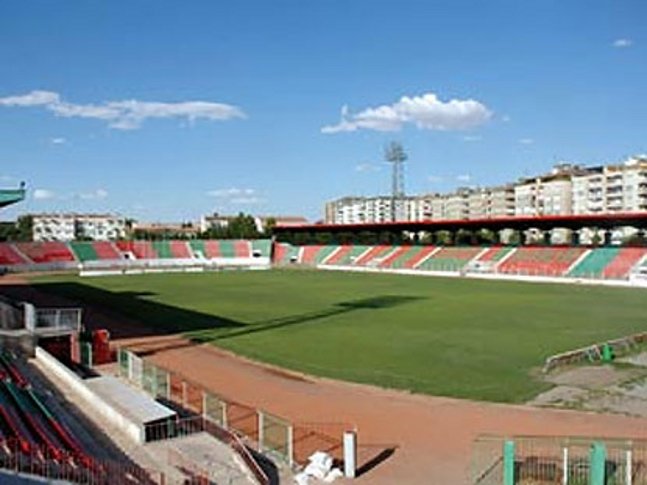 Diyarbakır Atatürk Stadı yıkılıyor!