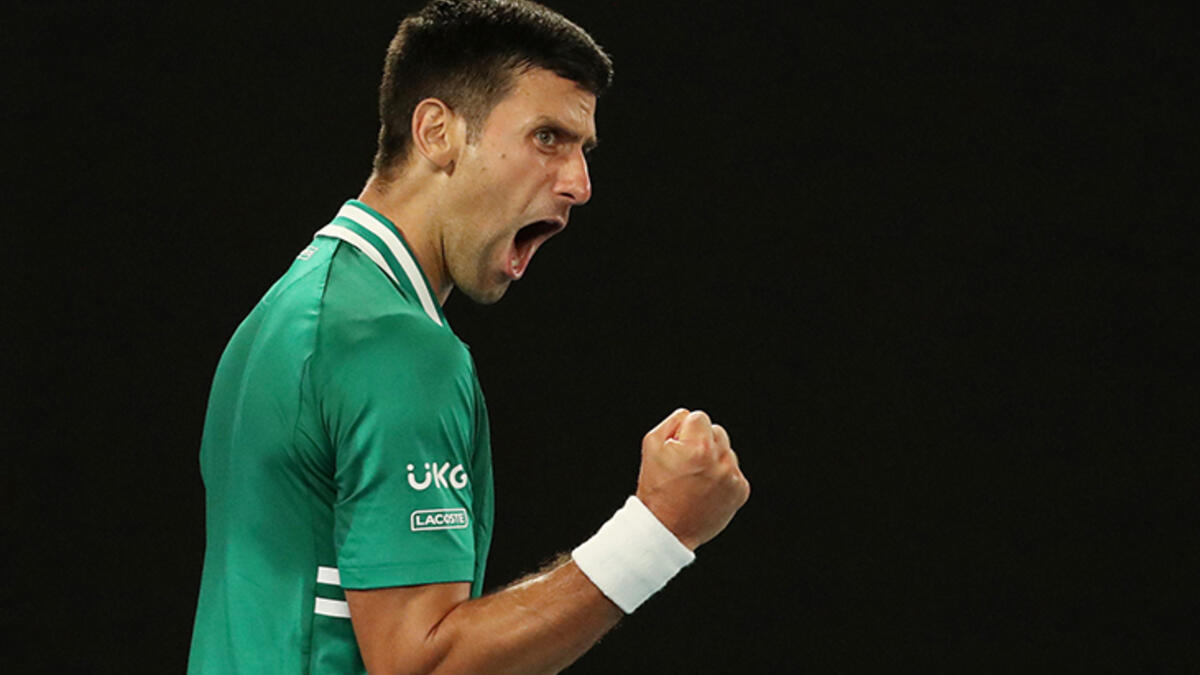 Djokovic güle oynaya finale yürüdü