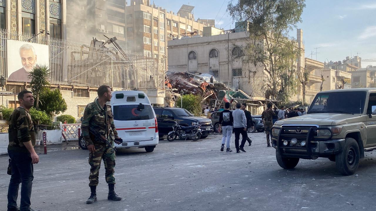  Şam daki İran konsolosluğuna hava saldırısında öldürülenler askerdi 